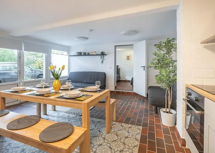 Hamburg City Apartment Freshly Renovated