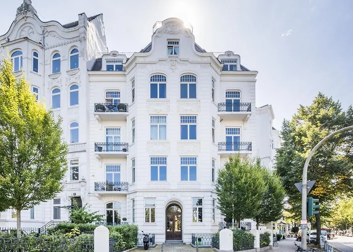Stylish & Cosy Apartment Next To The U-Bahn