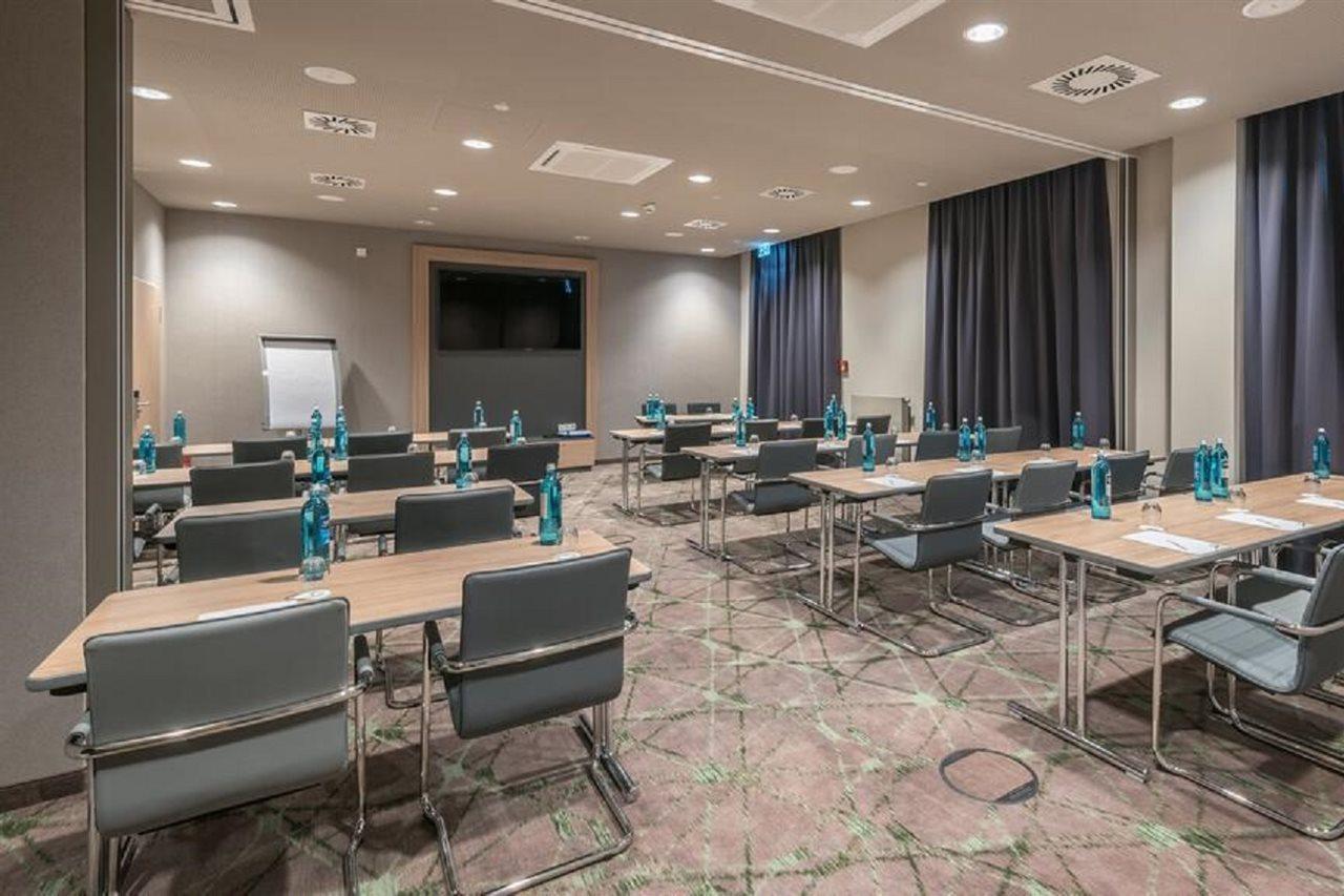 Hotel - - Berliner Tor, An Ihg