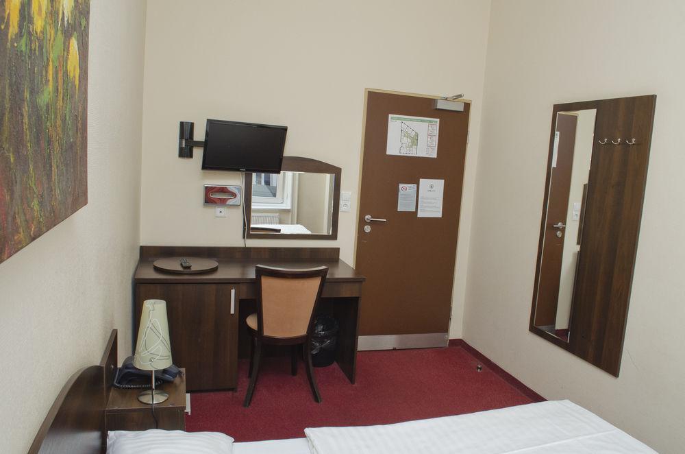 Hotel Polo Am Zob Hamburg