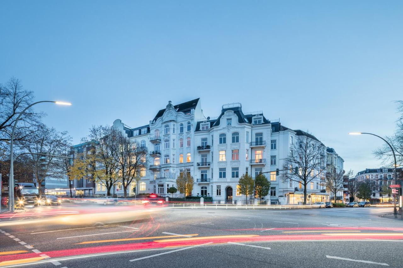 Stylish & Cosy Next To The U-bahn Apartment