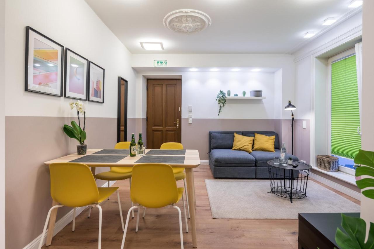 Apartment Stylish & Cosy Next To The U-bahn