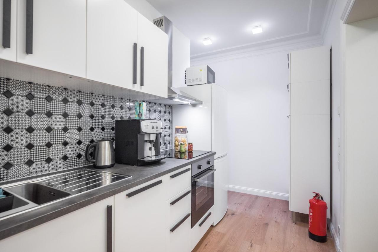 Apartment Stylish & Cosy Next To The U-bahn
