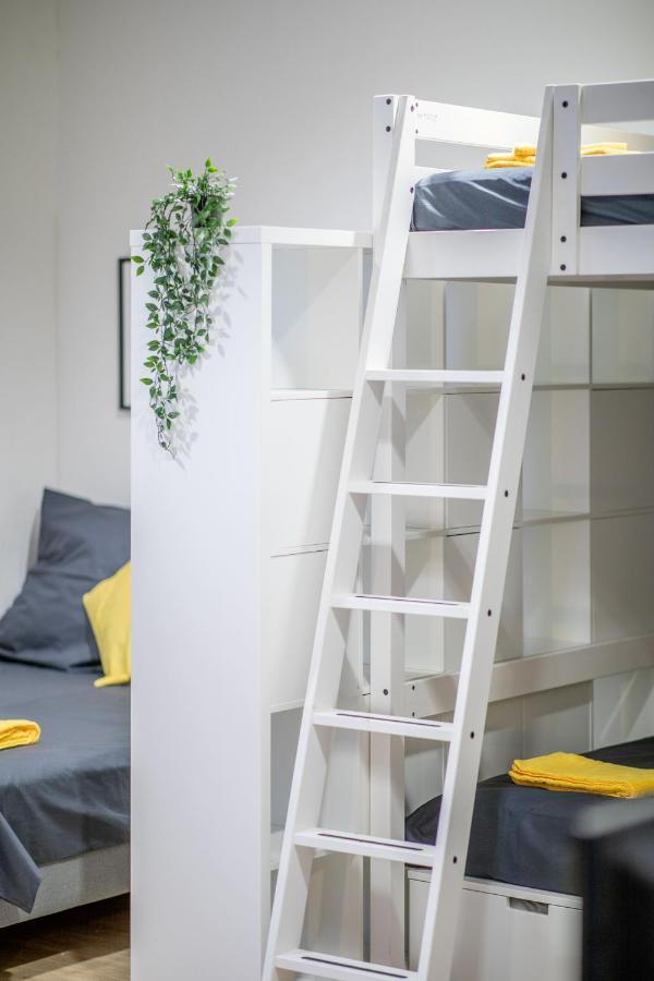 Apartment Studio Loft With Walk-in Rain-shower Hamburg