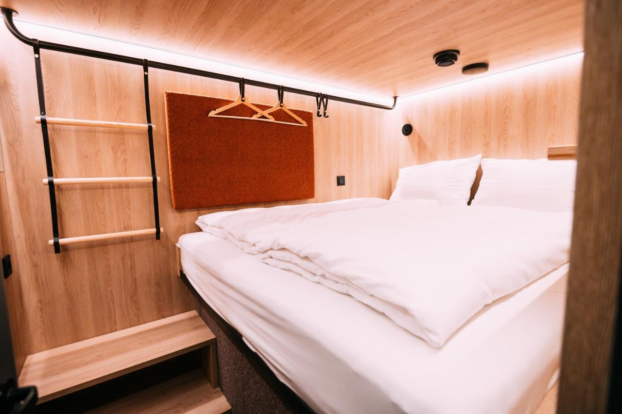Cab20 Kapselhotel