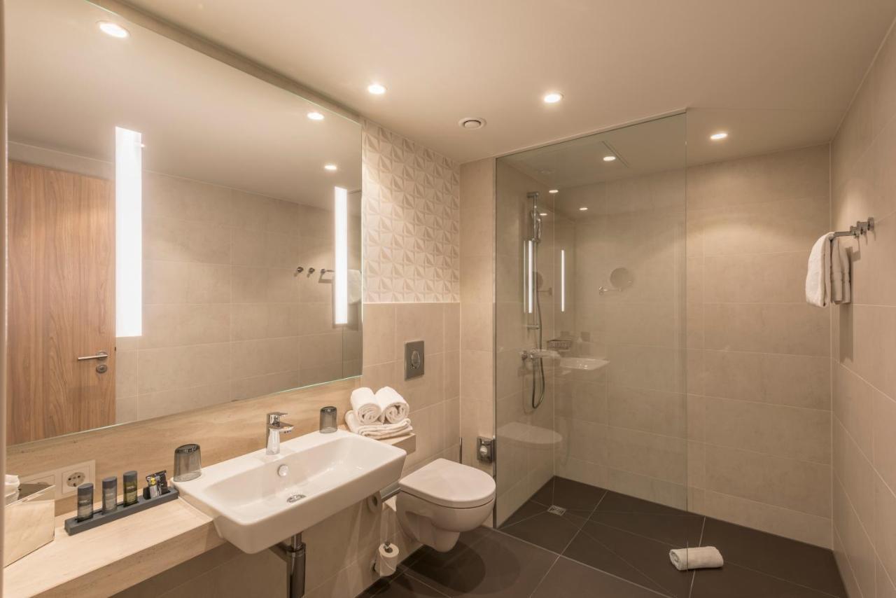 - - Berliner Tor, An Ihg Hotel 4*