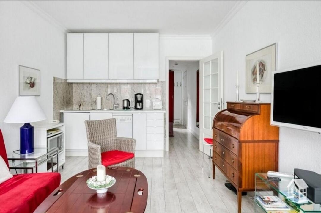 Niendorf-suite Apartment *
