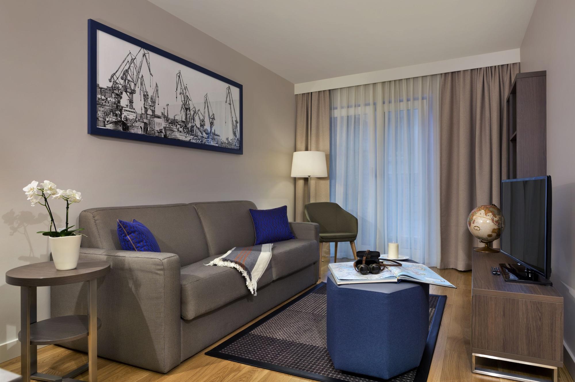 Citadines Michel