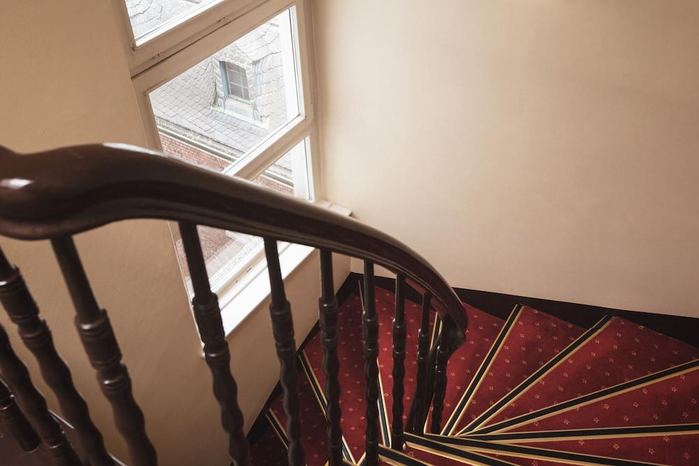 Hotel Novum Holstenwall Neustadt 3*