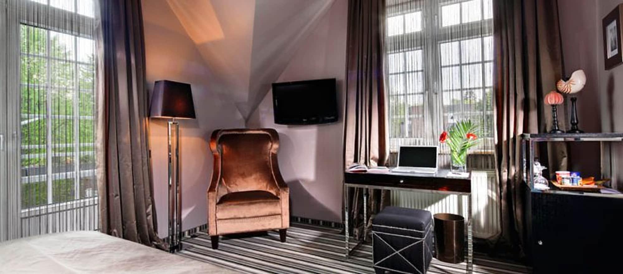 Boutique Poppenbütteler Hof 4*