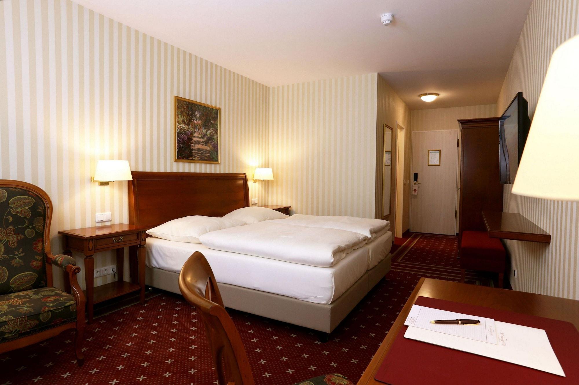 Alt Lohbrügger Hof Hotel 4*