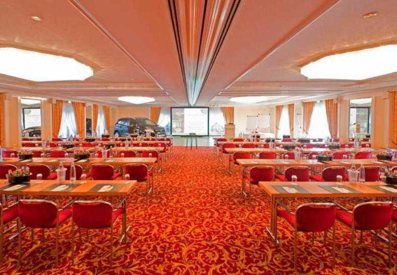 Hotel Courtyard By Marriott Airport 4*