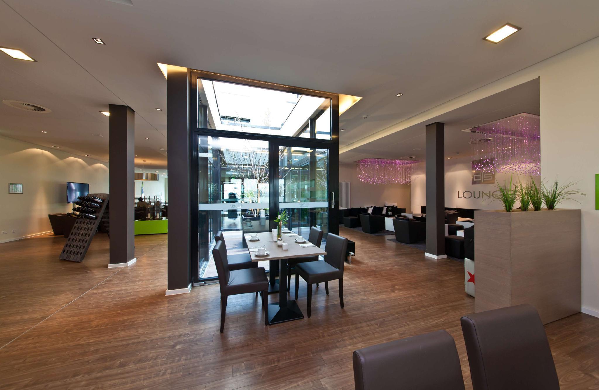- The Niu, Fusion St. Georg By Ihg Hotel Hamburg
