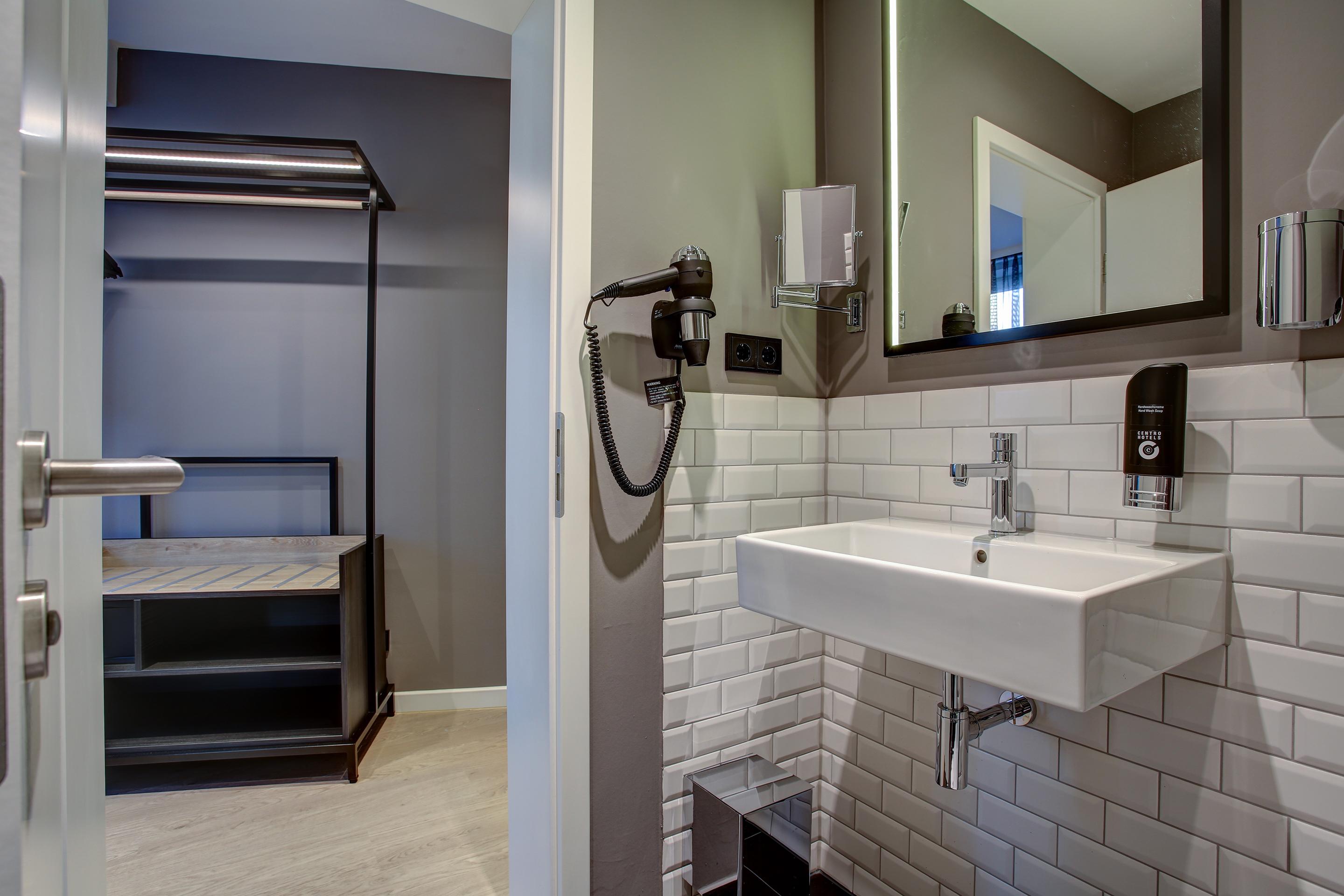 Hotel Vienna House Easy By Wyndham 3*