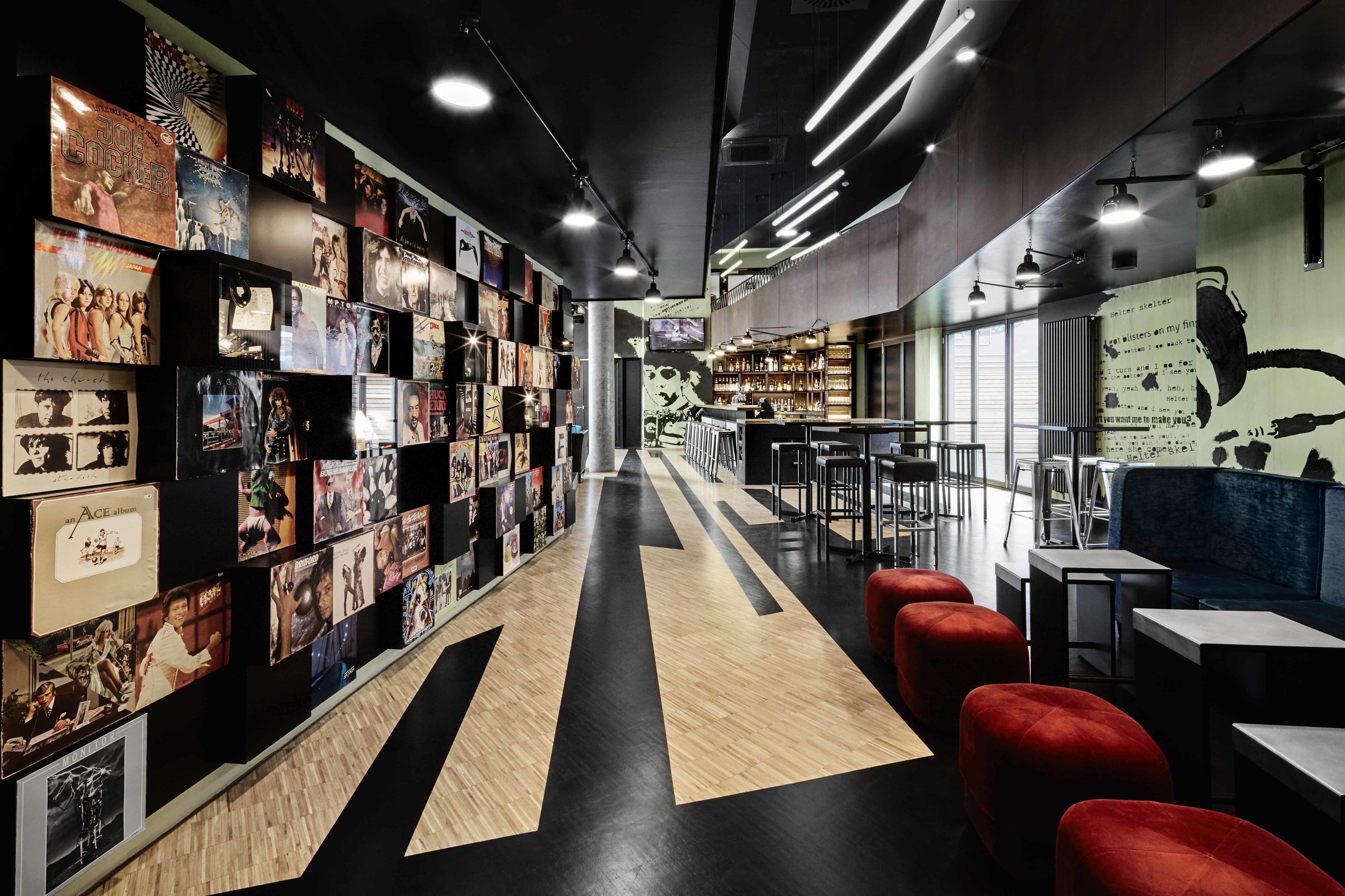Generator Hostel *