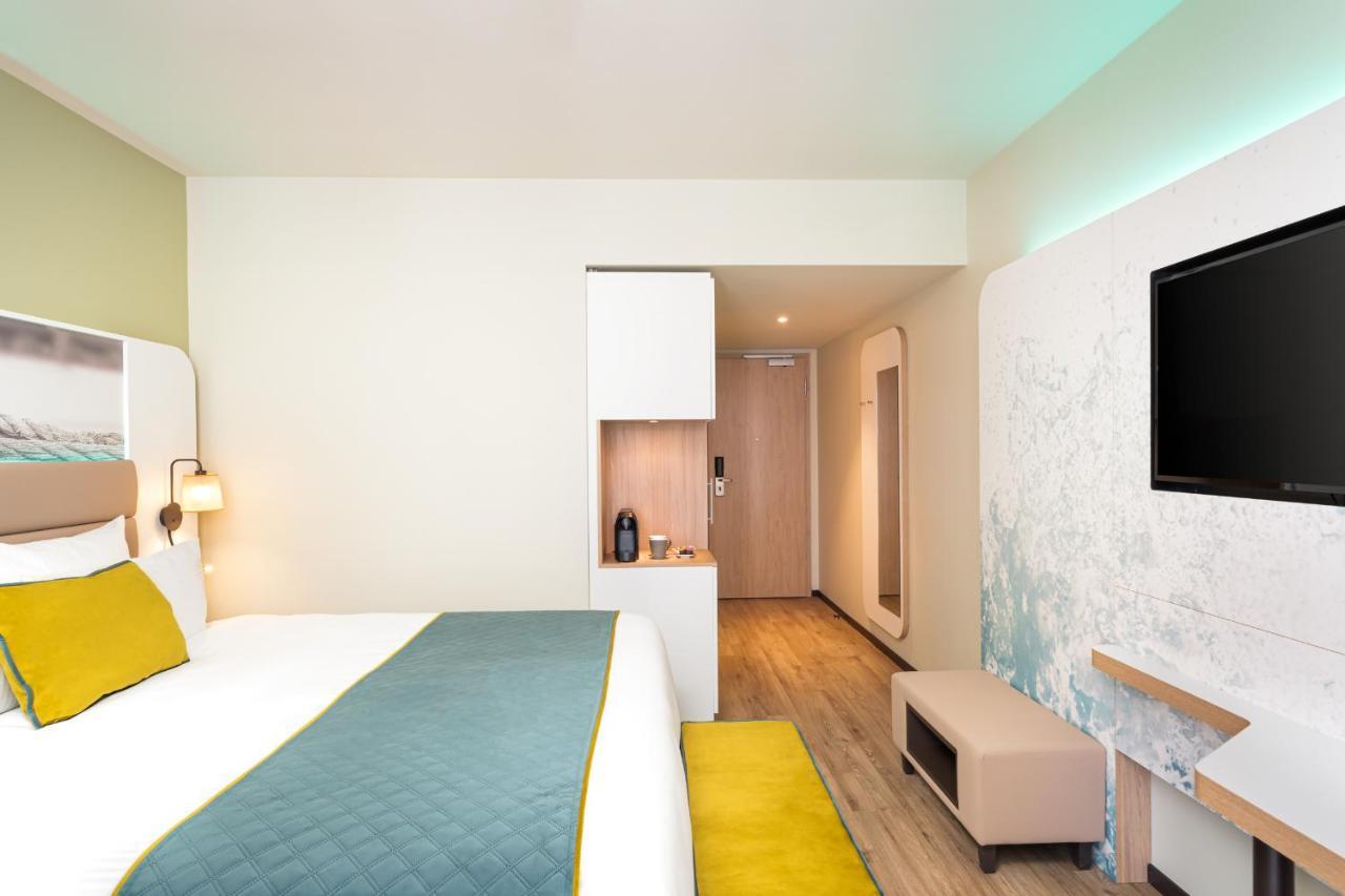 Leonardo Altona 4*