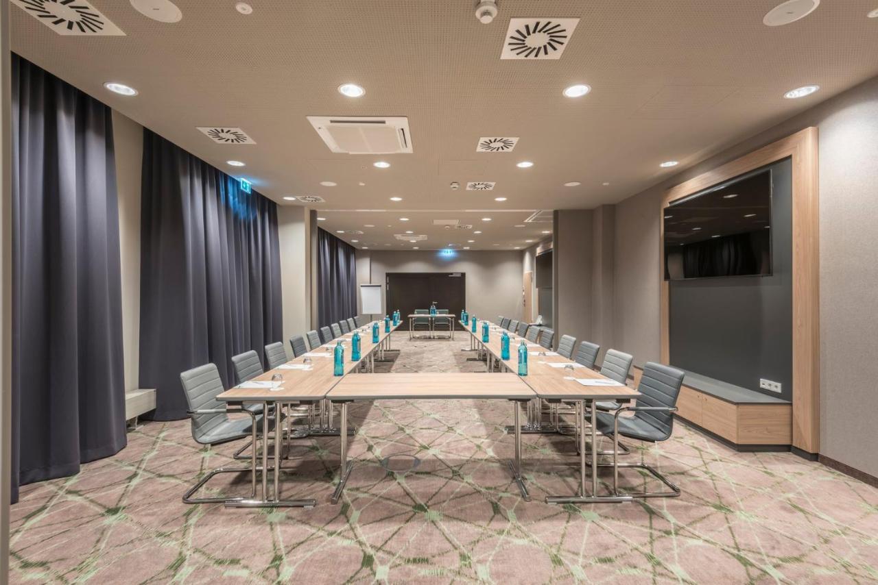 - - Berliner Tor, An Ihg Hotel