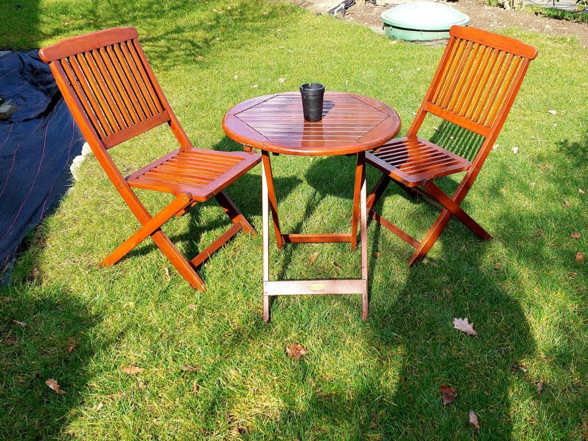2-zimmer-ferienwohnung Mit Neuer Küche, Netflix, Garten Und Laufband