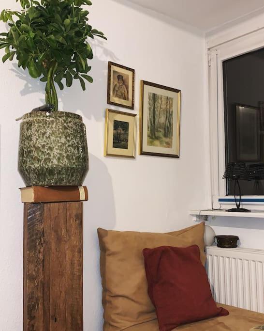 Artist Apartment, Skyline View & Breakfast Inclusive Apartment