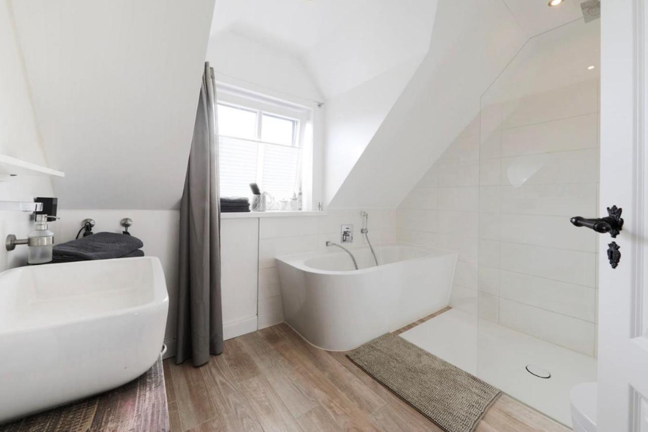 Haus Am Deich 47 Stilvolles An Der Elbe In Stadtnaehe Ferienhaus Hamburg