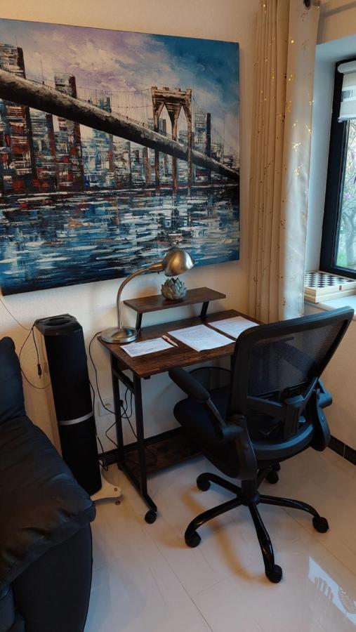 2-zimmer-ferienwohnung Mit Neuer Küche, Netflix, Garten Und Laufband *