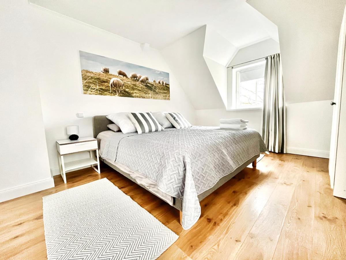 Ferienhaus Haus Am Deich 47 Stilvolles An Der Elbe In Stadtnaehe
