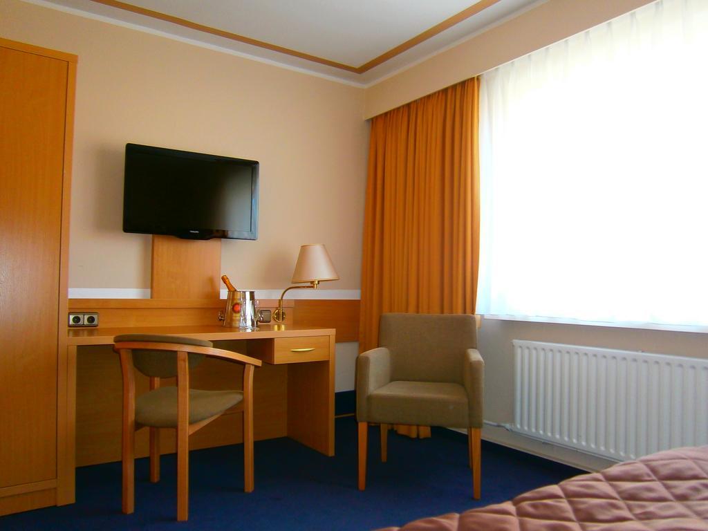 Sachsentor Hotel 3*