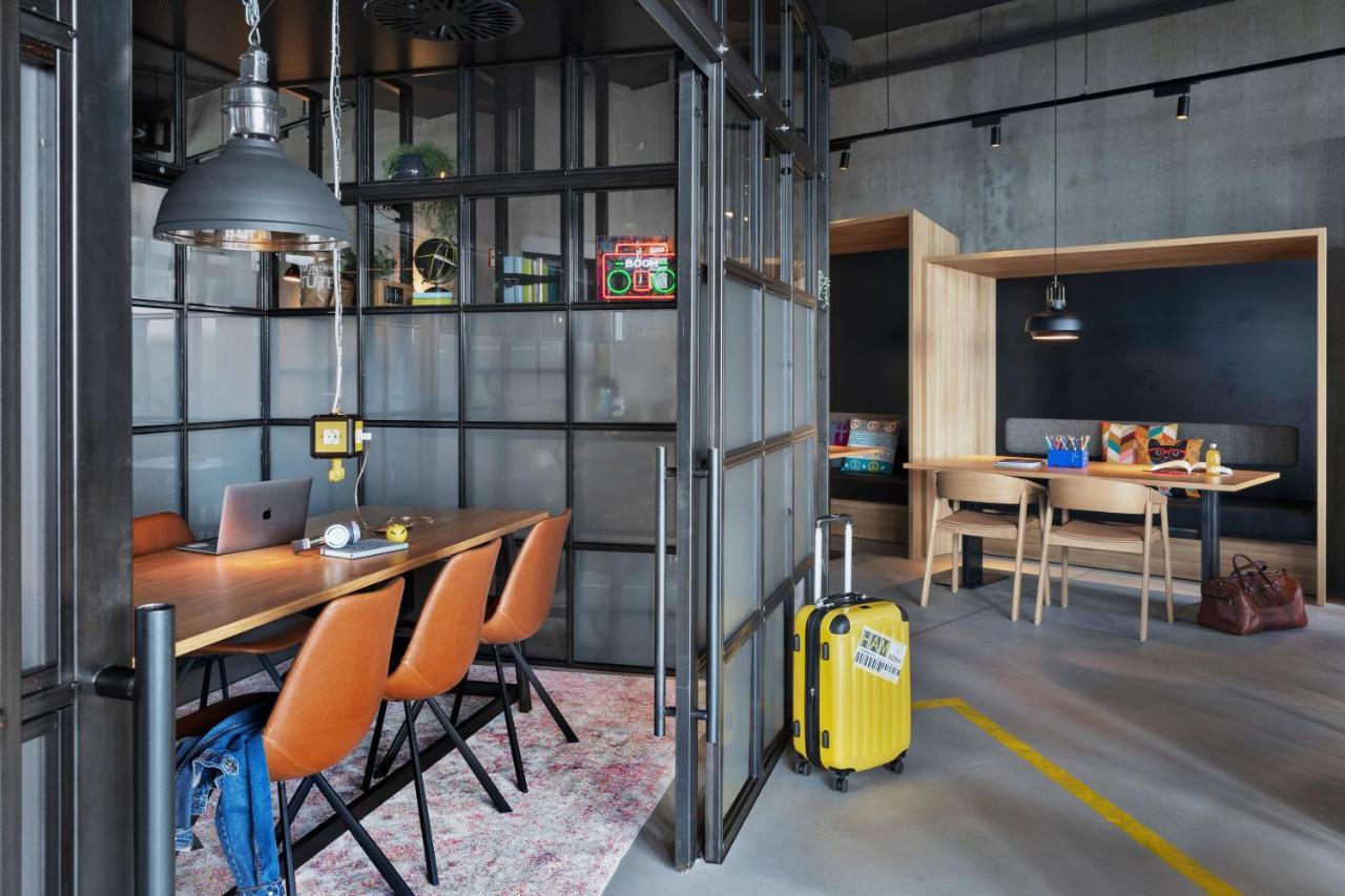 Moxy Hotel