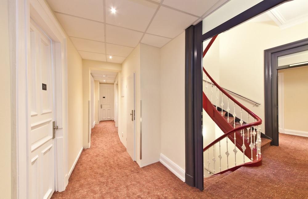 Hotel Alster 3*