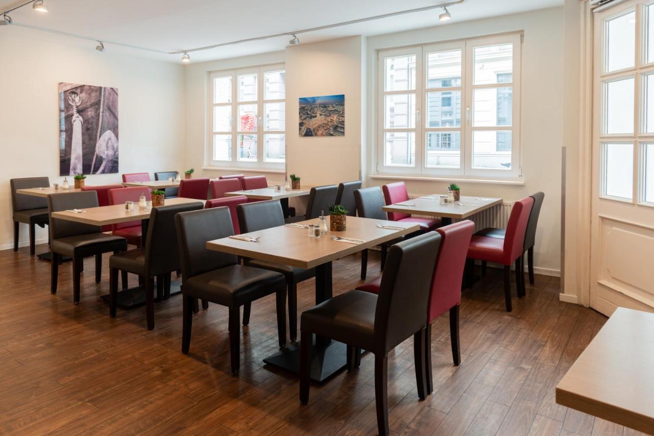 Alster Hotel 3*