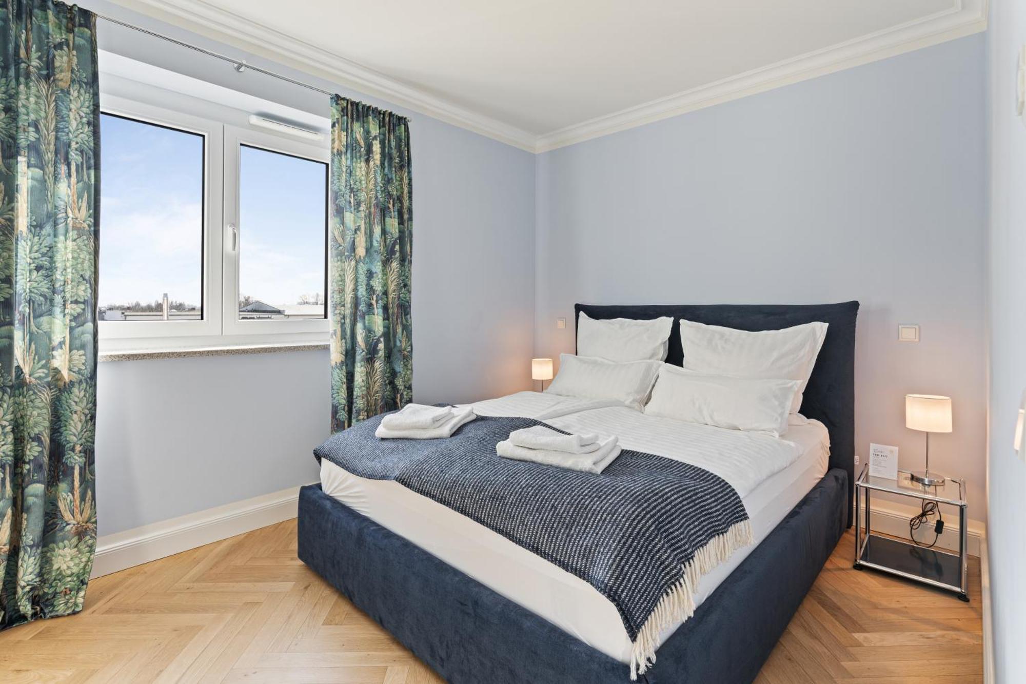 Cls Moderne City-wohnung Tiefgarage, E-laden, Balkon, Parken, Blick Ueber Hamburg, Cafe Im Haus, Bus Gegenueber, Flex Check In Apartment Hamburg