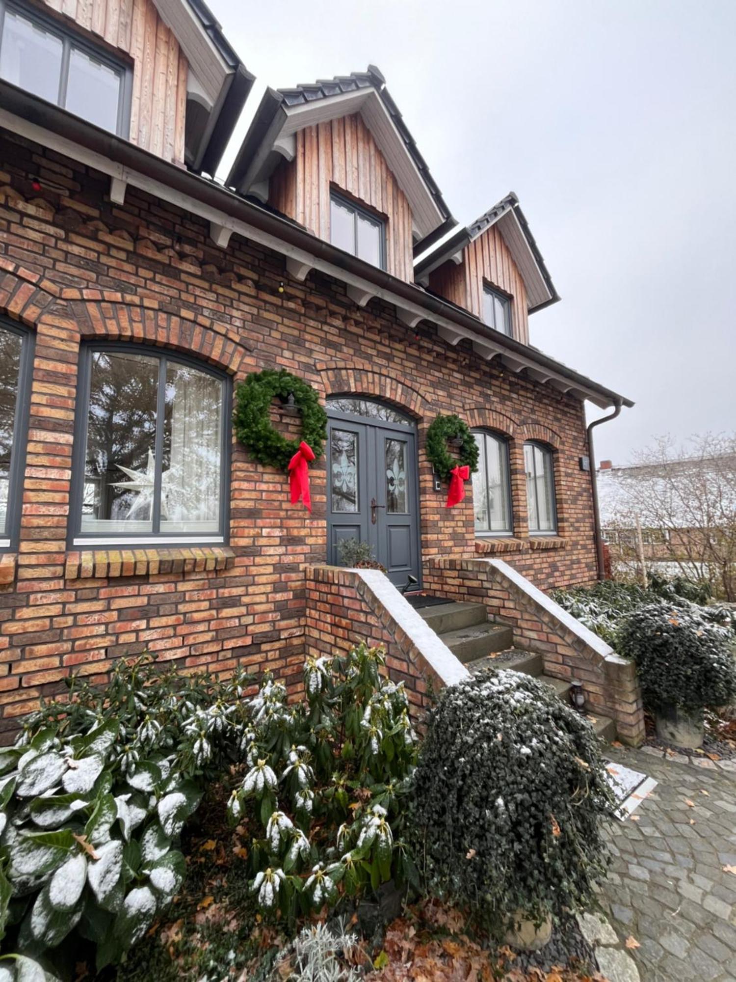 Haus Am Deich 47 Stilvolles An Der Elbe In Stadtnaehe *