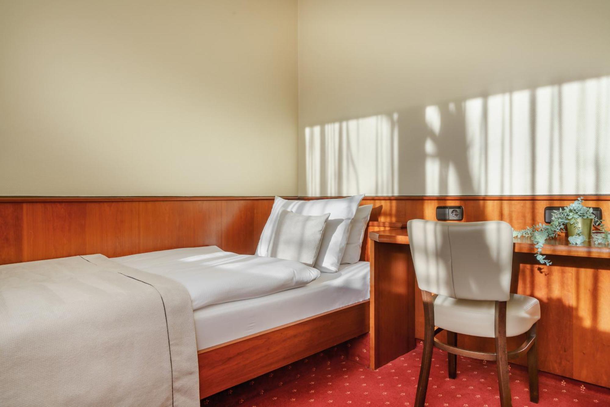 Novum Hagemann Hafen Hotel 3*