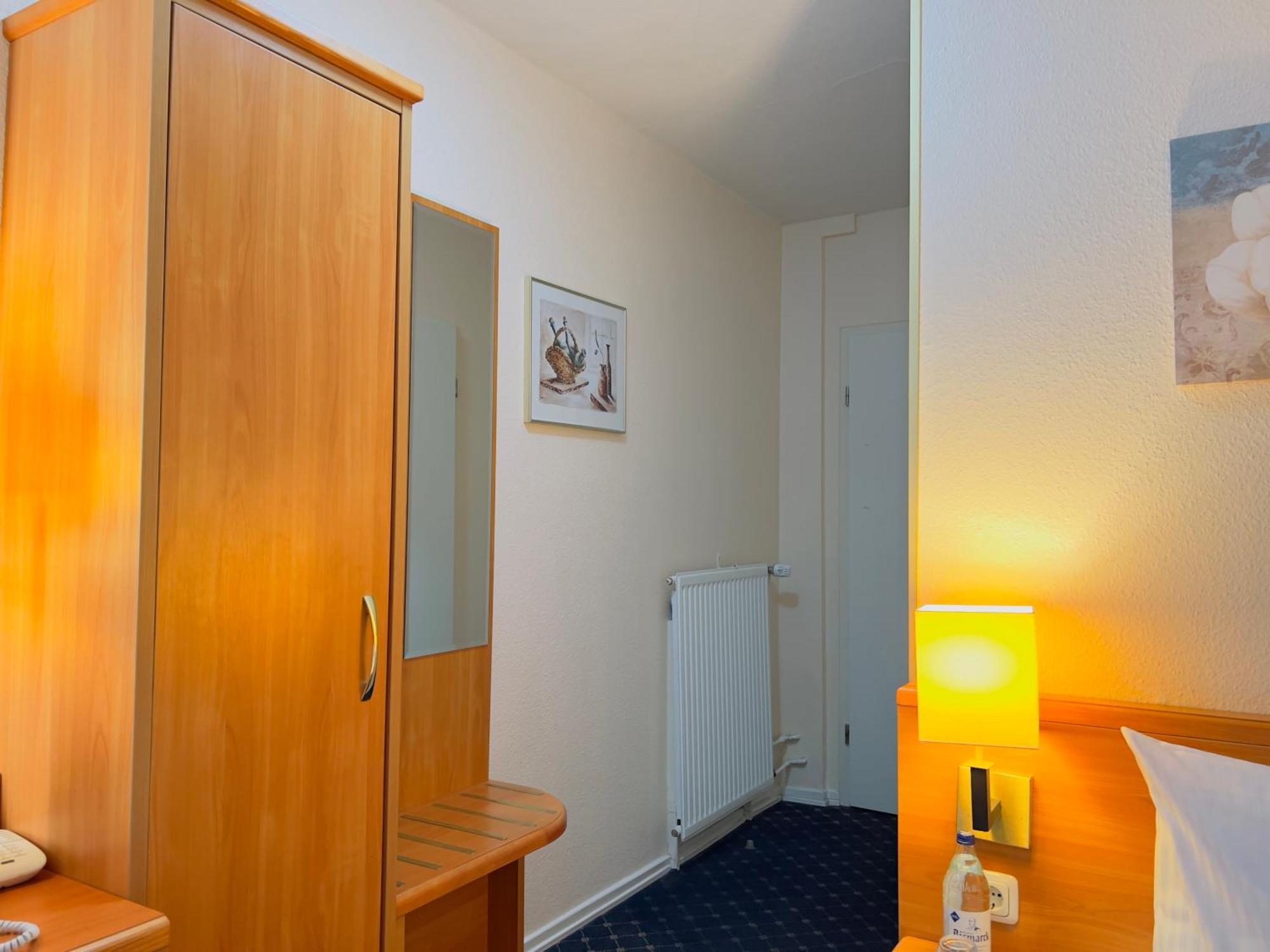 Elbbrücken 3* Hamburg
