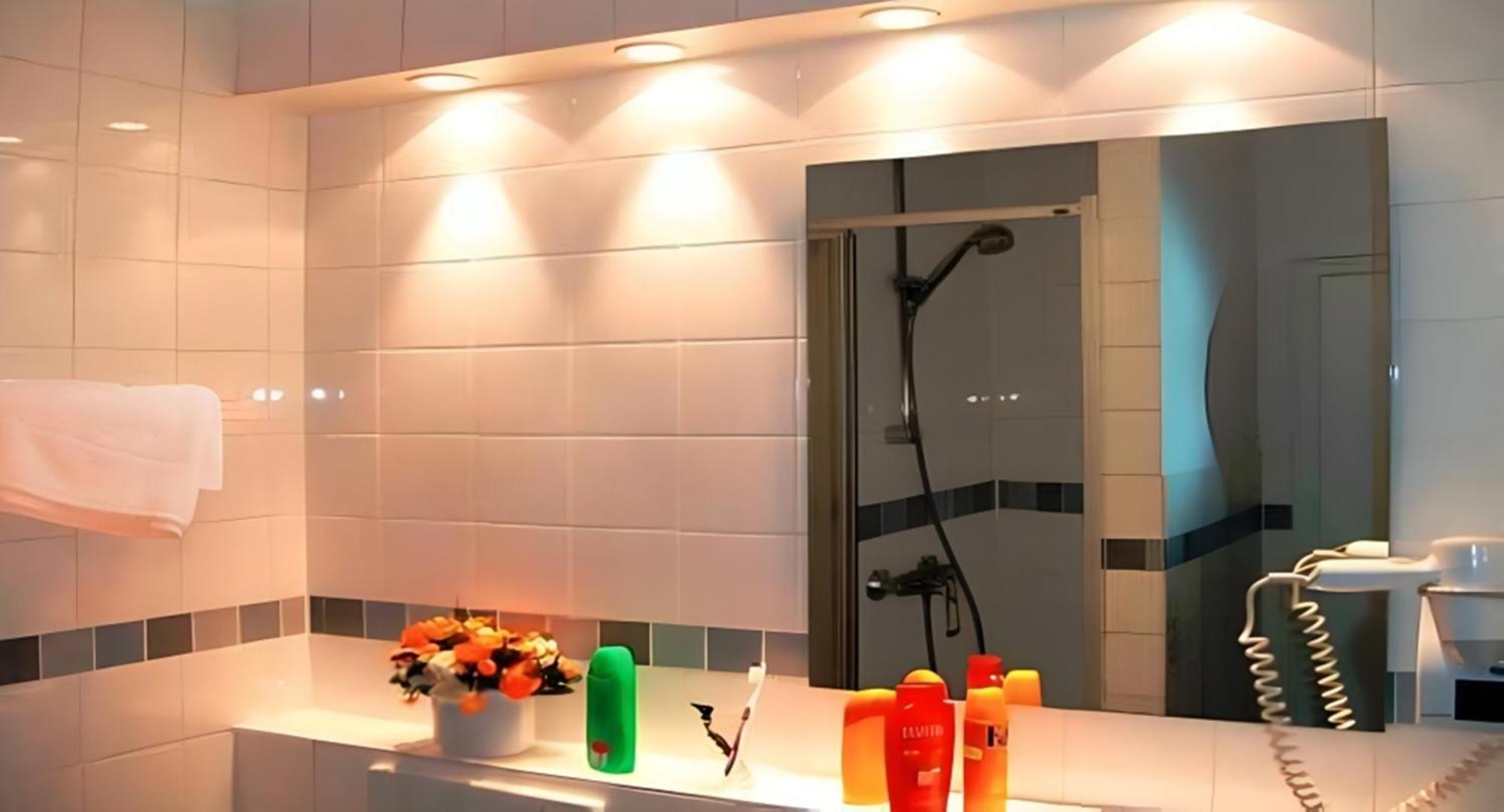 Hotel Elbbrücken 3*