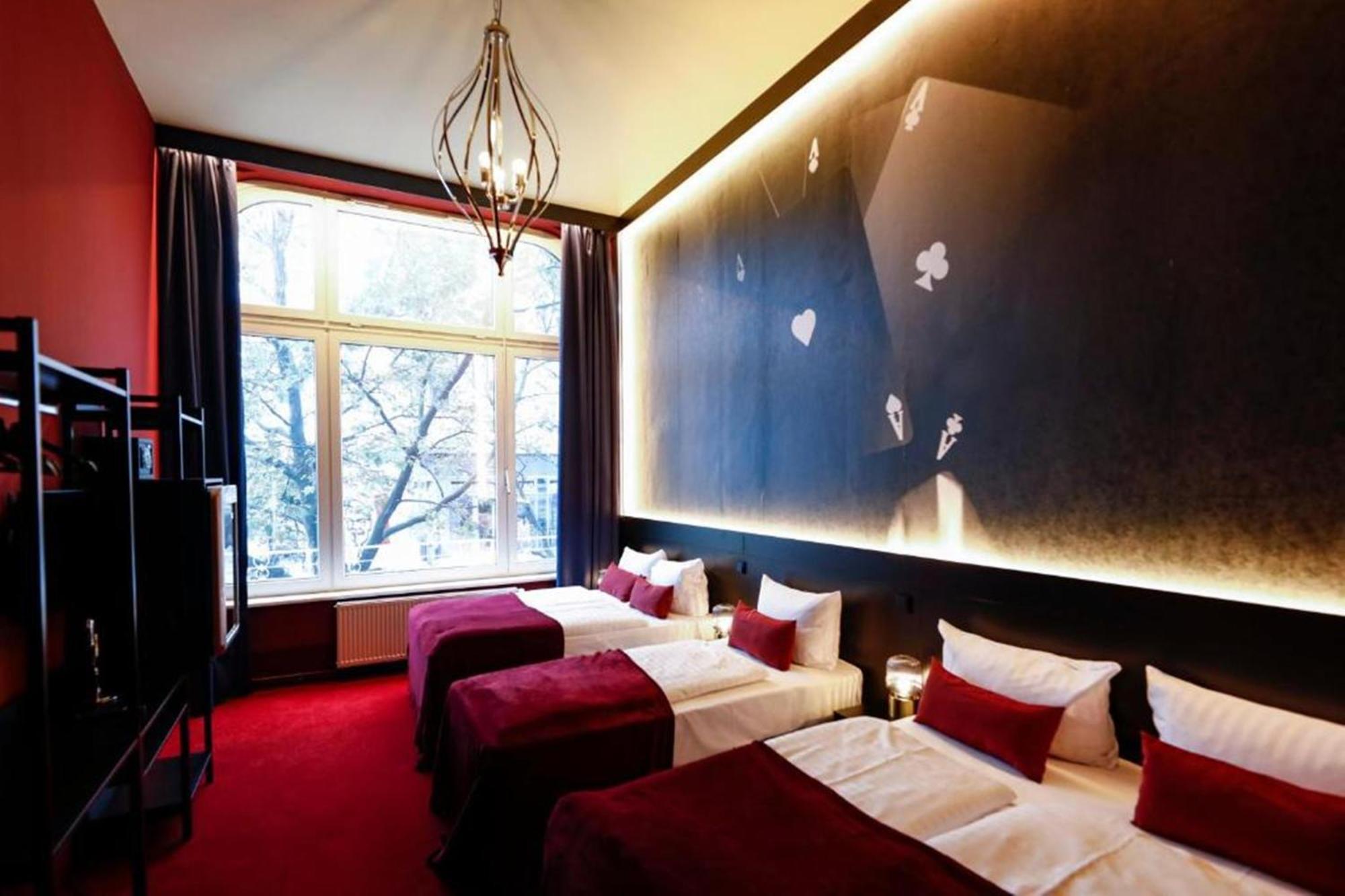 Sleephotels Casino Hotel *