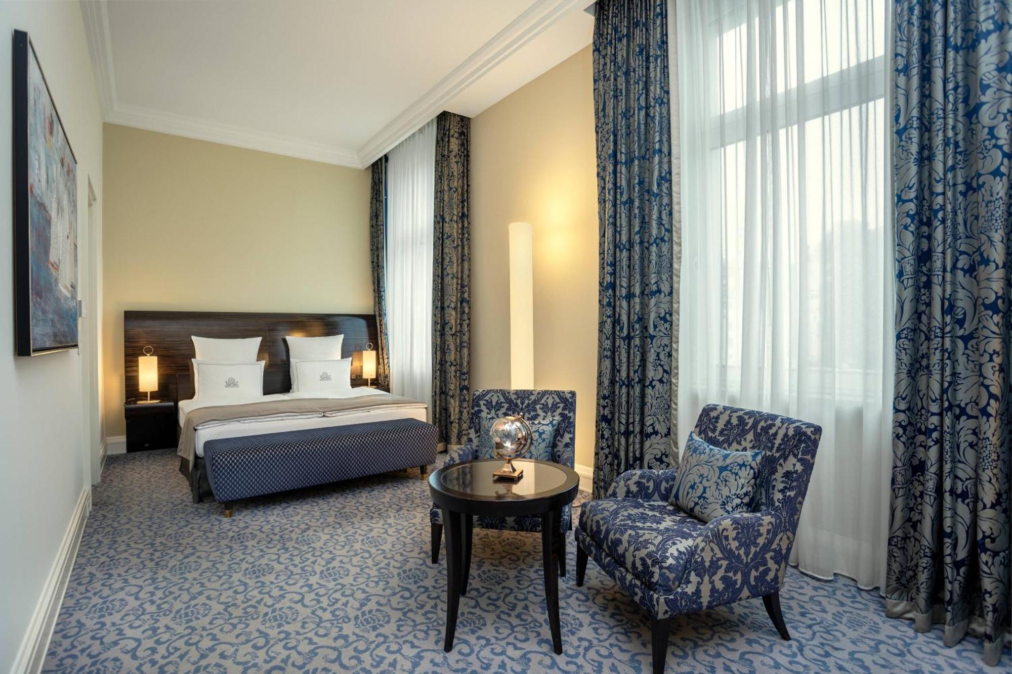Atlantic Hamburg, Autograph Collection 5* Hamburg