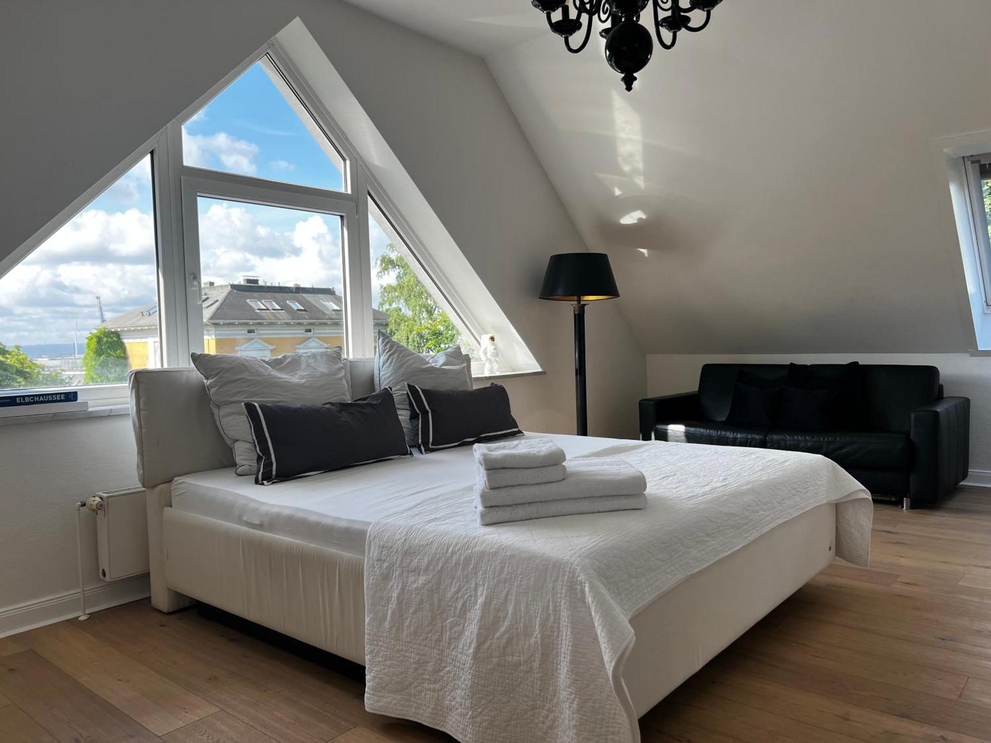 Maritimer Maisonette Wohntraum An Der Elbe Hamburg
