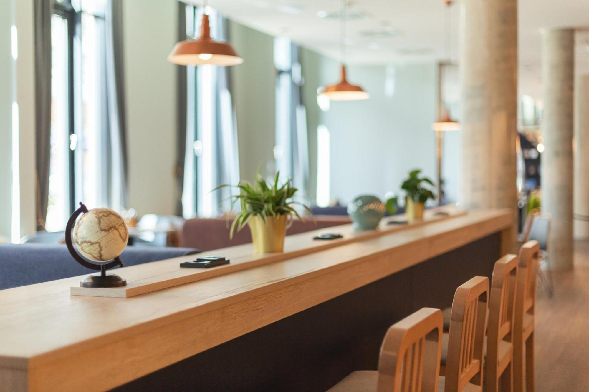 - The Niu, Yen By Ihg Hamburg-Harburg