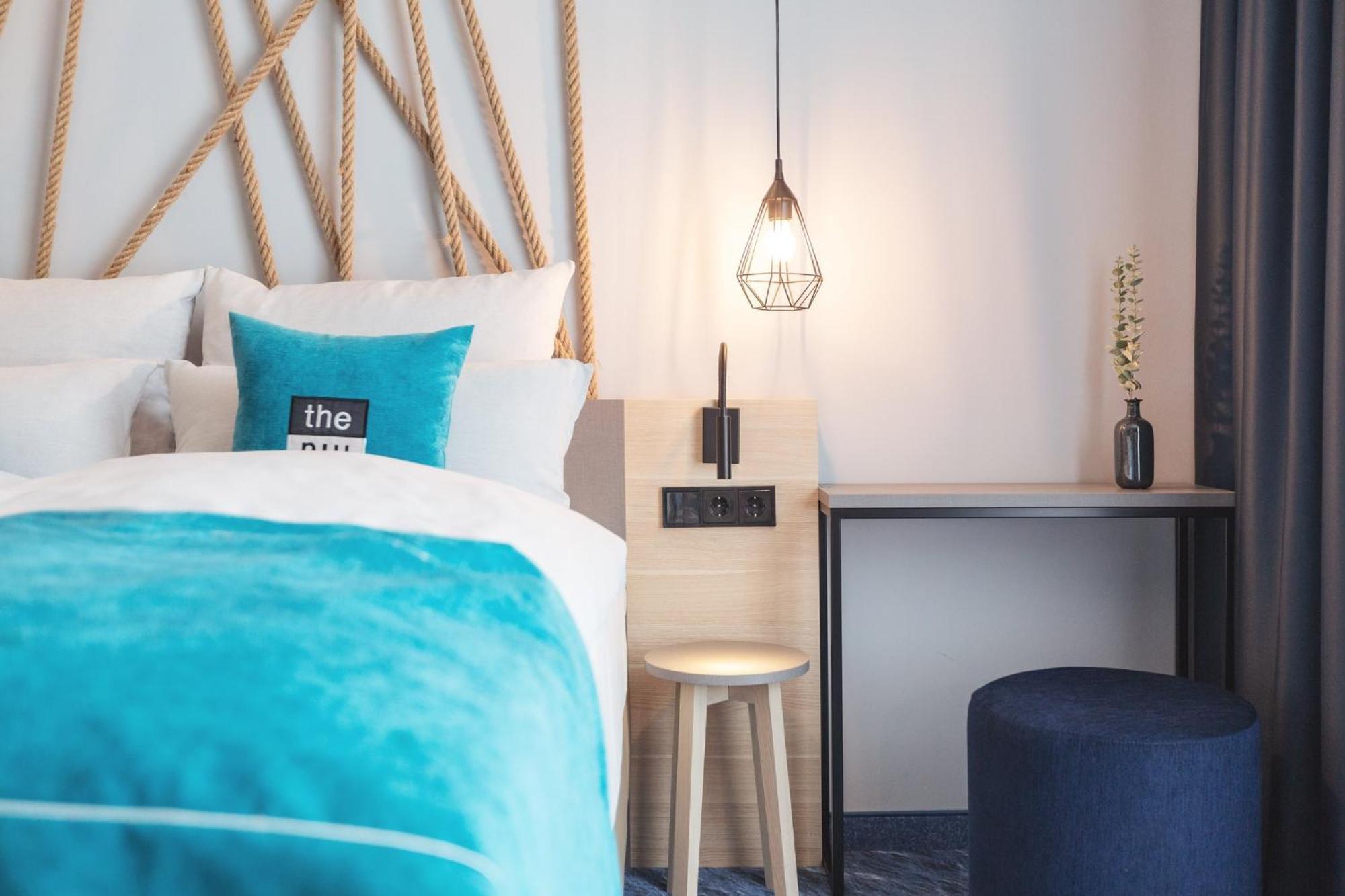 - The Niu, Yen By Ihg Hotel 3*