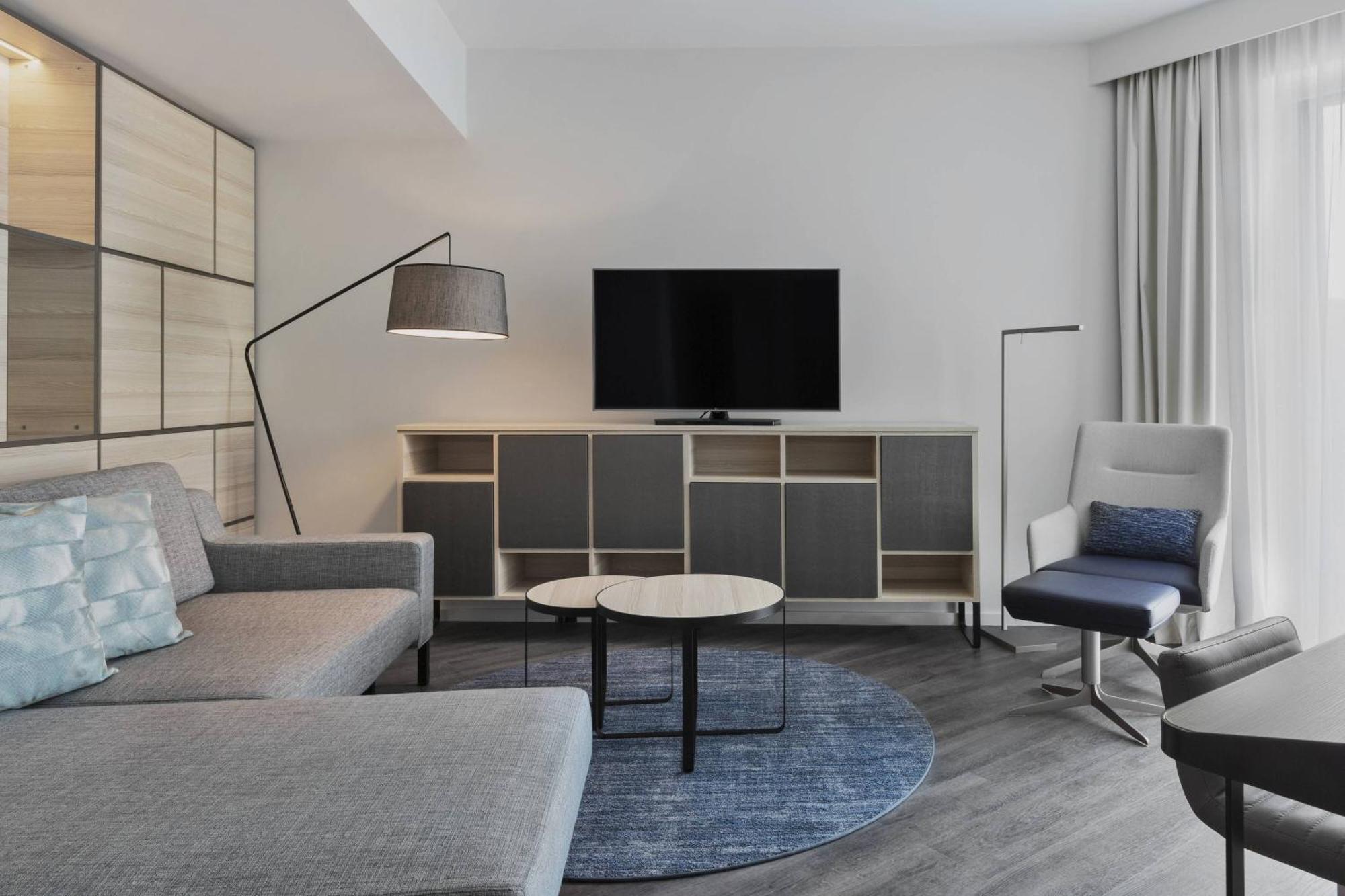 Courtyard By Marriott Hotel 4*