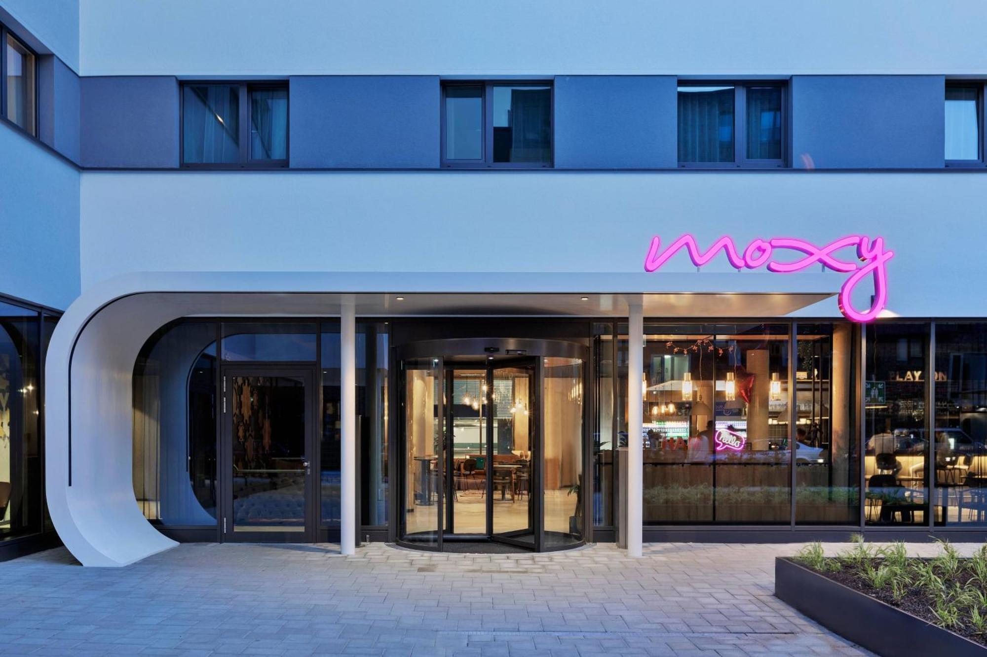 Moxy Altona Hotel