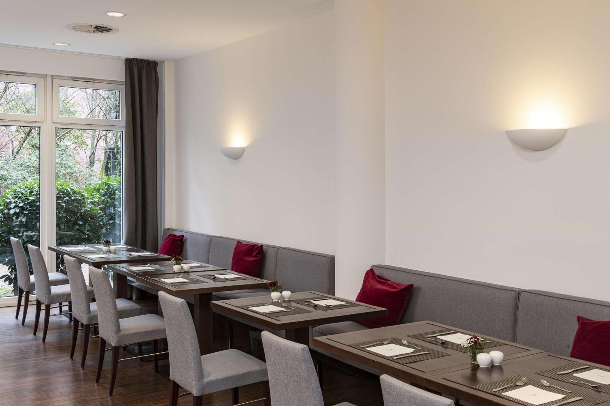 Nh Collection Aparthotel 4*