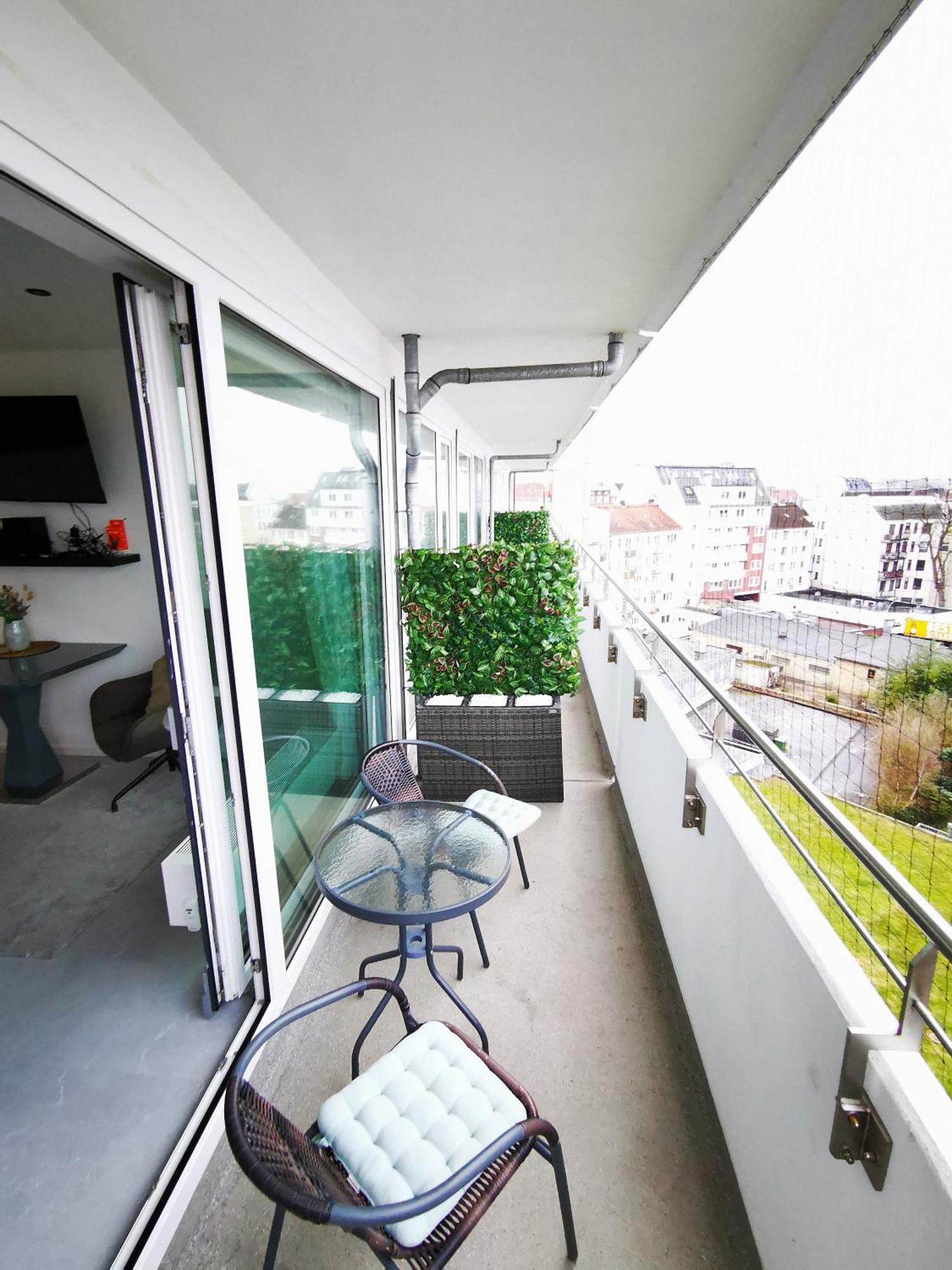 Lejlighed Hh 06 By Rockchair - Superhost Status - Modernes Mit Sonnigem Balkon & Premium Boxspringbetten In Winterhude - Geheimtipp Hamborg