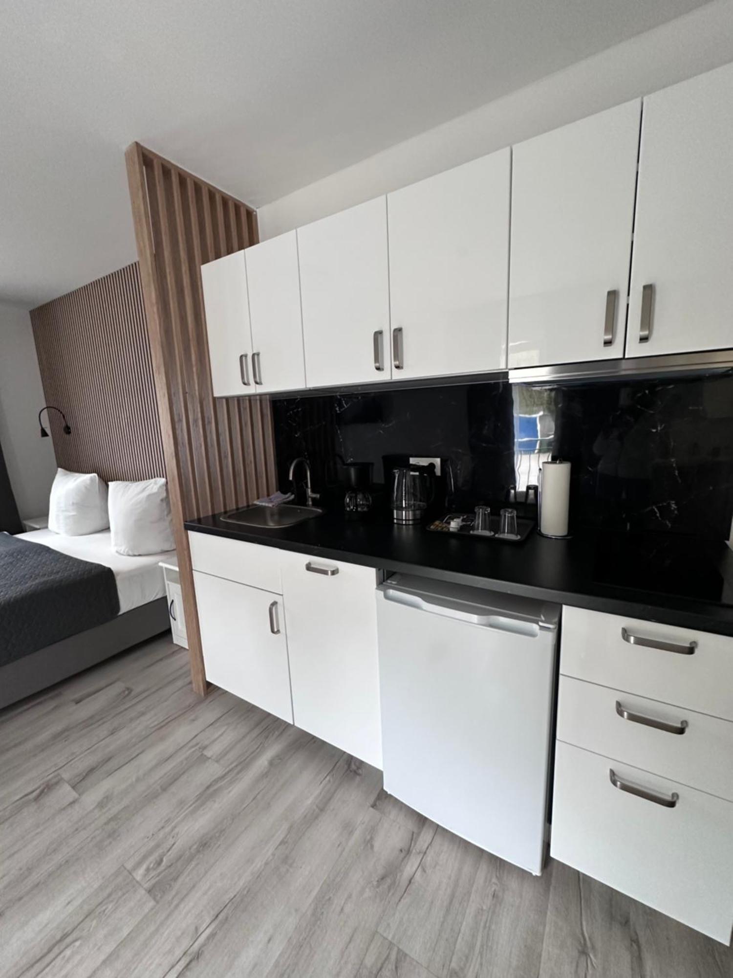 Lagom - An Der Barclays Arena Hamborg