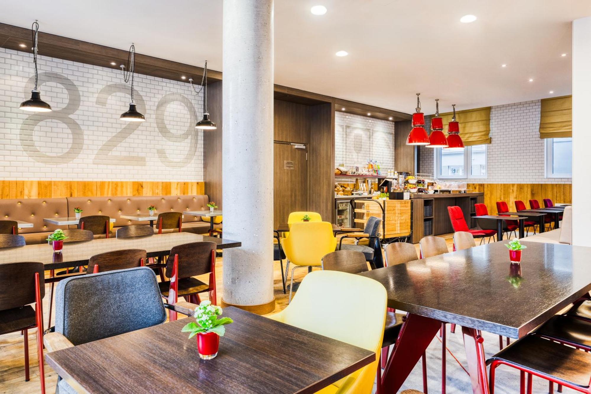 Citadines Michel Aparthotel 4*