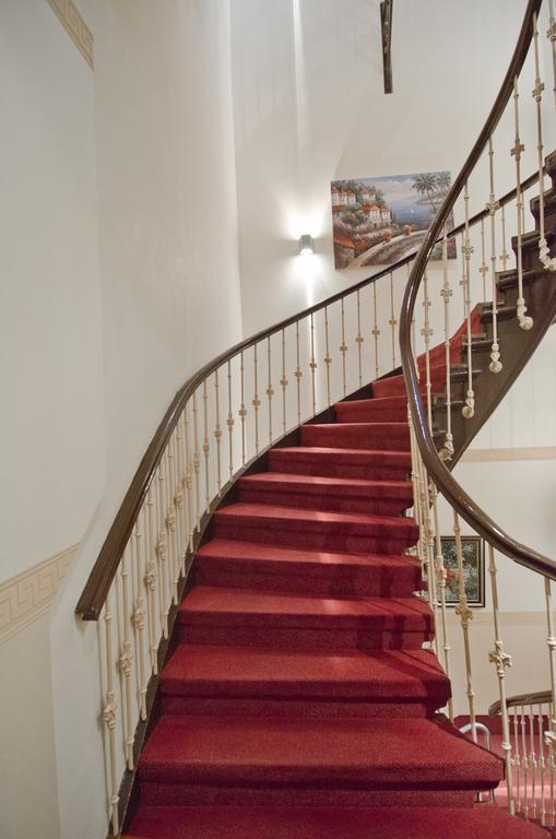Hotel Polo Am Zob