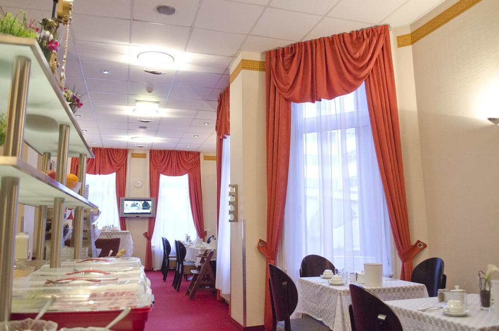 Hotel Polo Am Zob