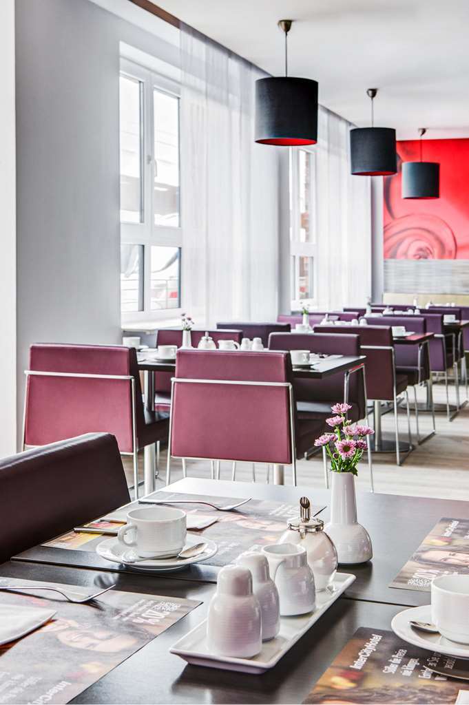 Intercityhotel Altona 3*