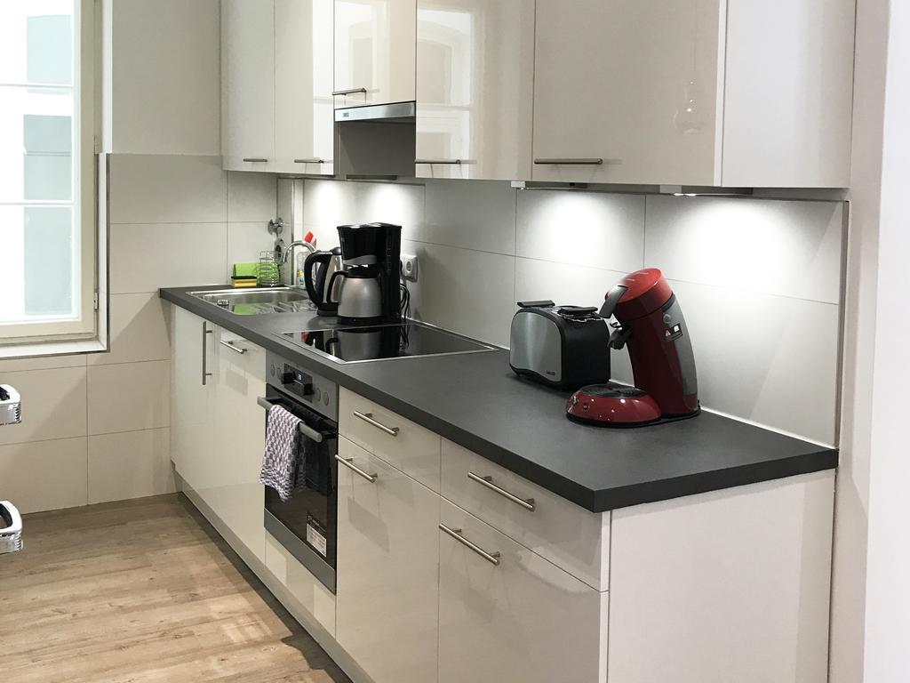Gästezimmer An Der Elbphilharmonie Contactless Check In Apartment Hamburg
